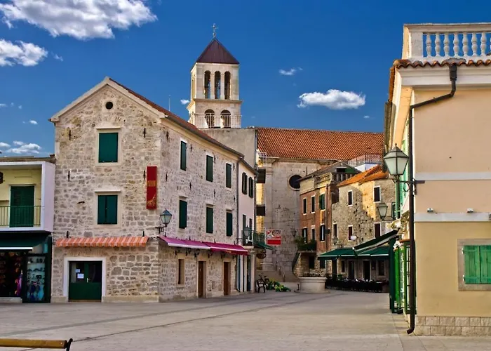 דירה In With Balcony, Air Conditioning, Wifi *